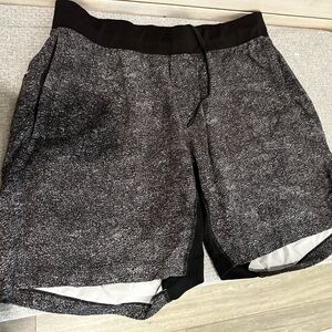 Lululemon 7” liner-less Men’s shorts